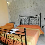 Oda ve Kahvaltı Pasquale A Mare 4*