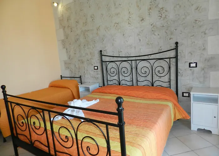 Alojamento de Acomodação e Pequeno-almoço Pasquale A Mare 4*